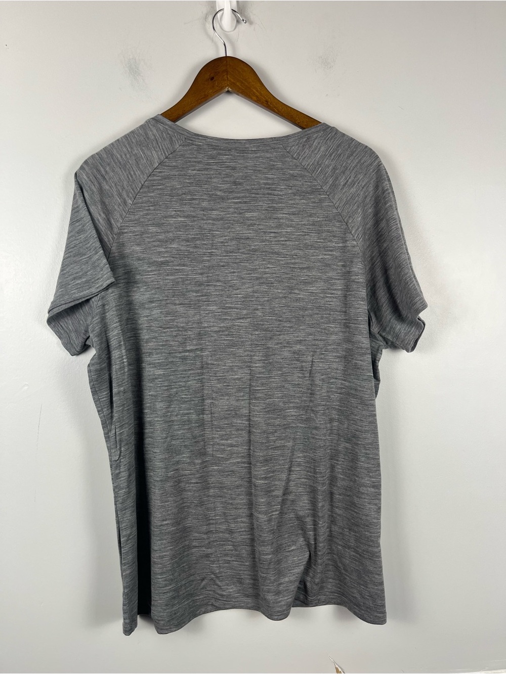 WoolX Mia V Neck merino wool grey tshirt size 1X - Picture 3 of 6